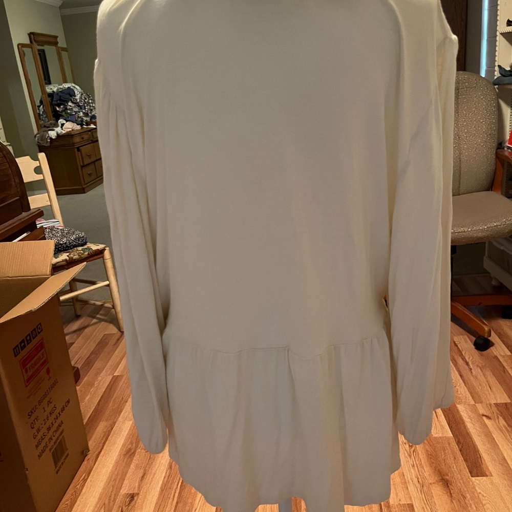 Tunic Top - Picture 3 of 4